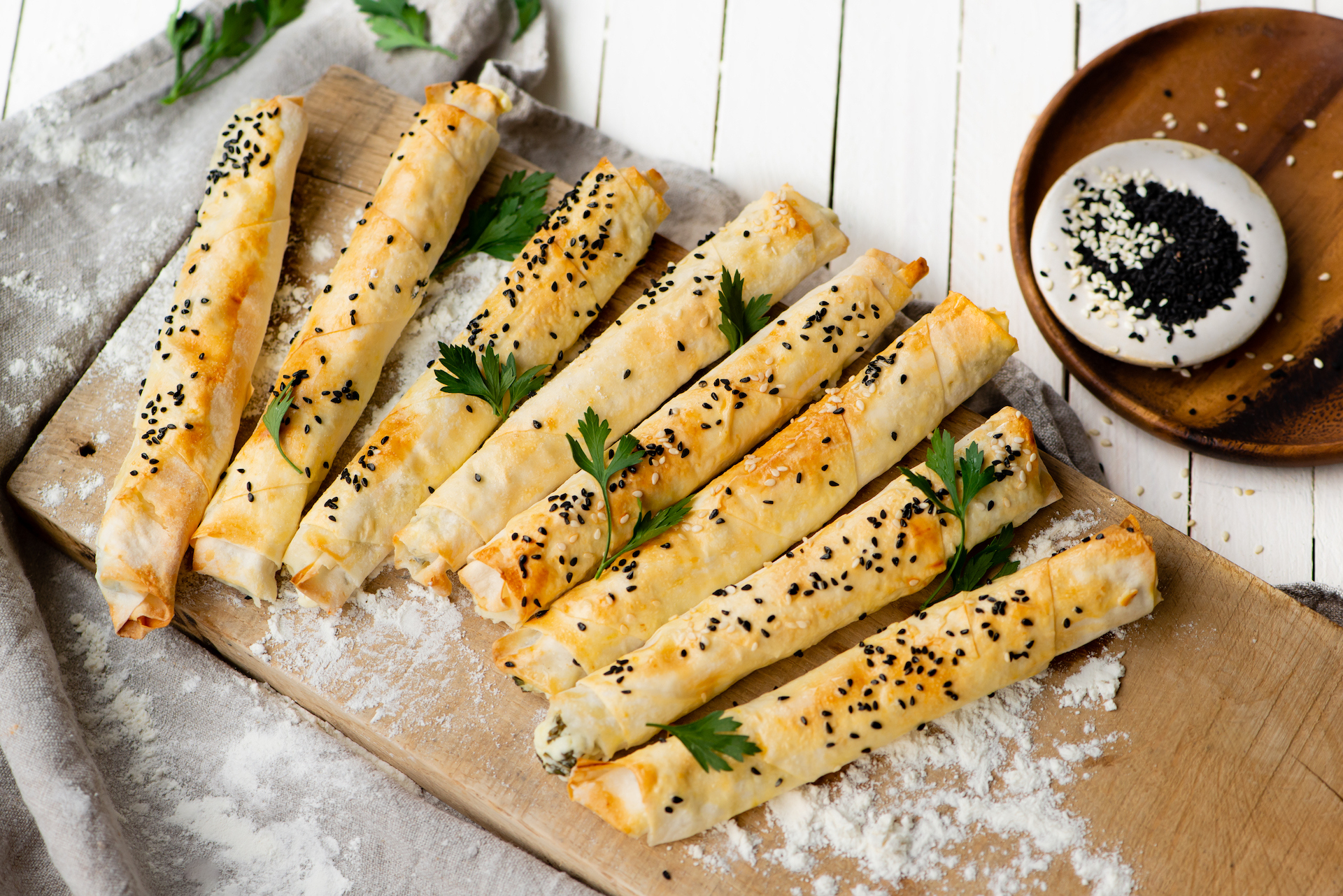 Ular uni aylanib otishadi va ichkarida tugatishadi